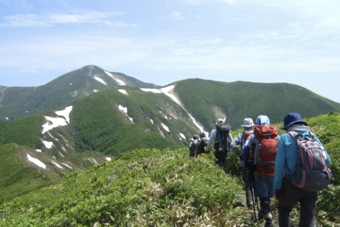 【参加者募集】第27回朝日連峰山開き　記念登山